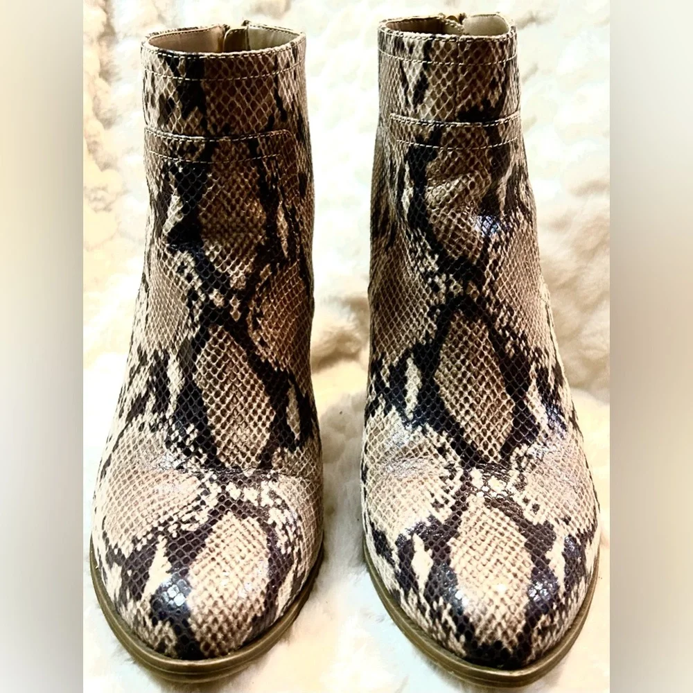 Anne Klein snakeskin chunky block heel ankle booties women’s size 7.5M - Picture 6 of 12